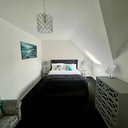Bs - Luxury Top Floor 4 Bed Apartment With Garage In Town Centre - No Lift Stratford-upon-Avon Esterno foto