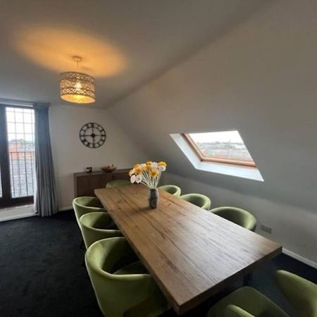 Bs - Luxury Top Floor 4 Bed Apartment With Garage In Town Centre - No Lift Stratford-upon-Avon Esterno foto