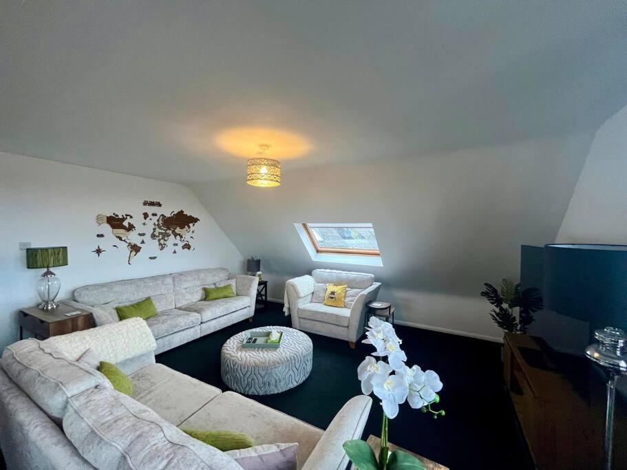 Bs - Luxury Top Floor 4 Bed Apartment With Garage In Town Centre - No Lift Stratford-upon-Avon Esterno foto