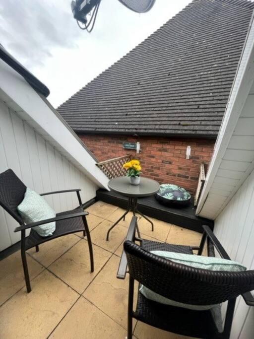 Bs - Luxury Top Floor 4 Bed Apartment With Garage In Town Centre - No Lift Stratford-upon-Avon Esterno foto
